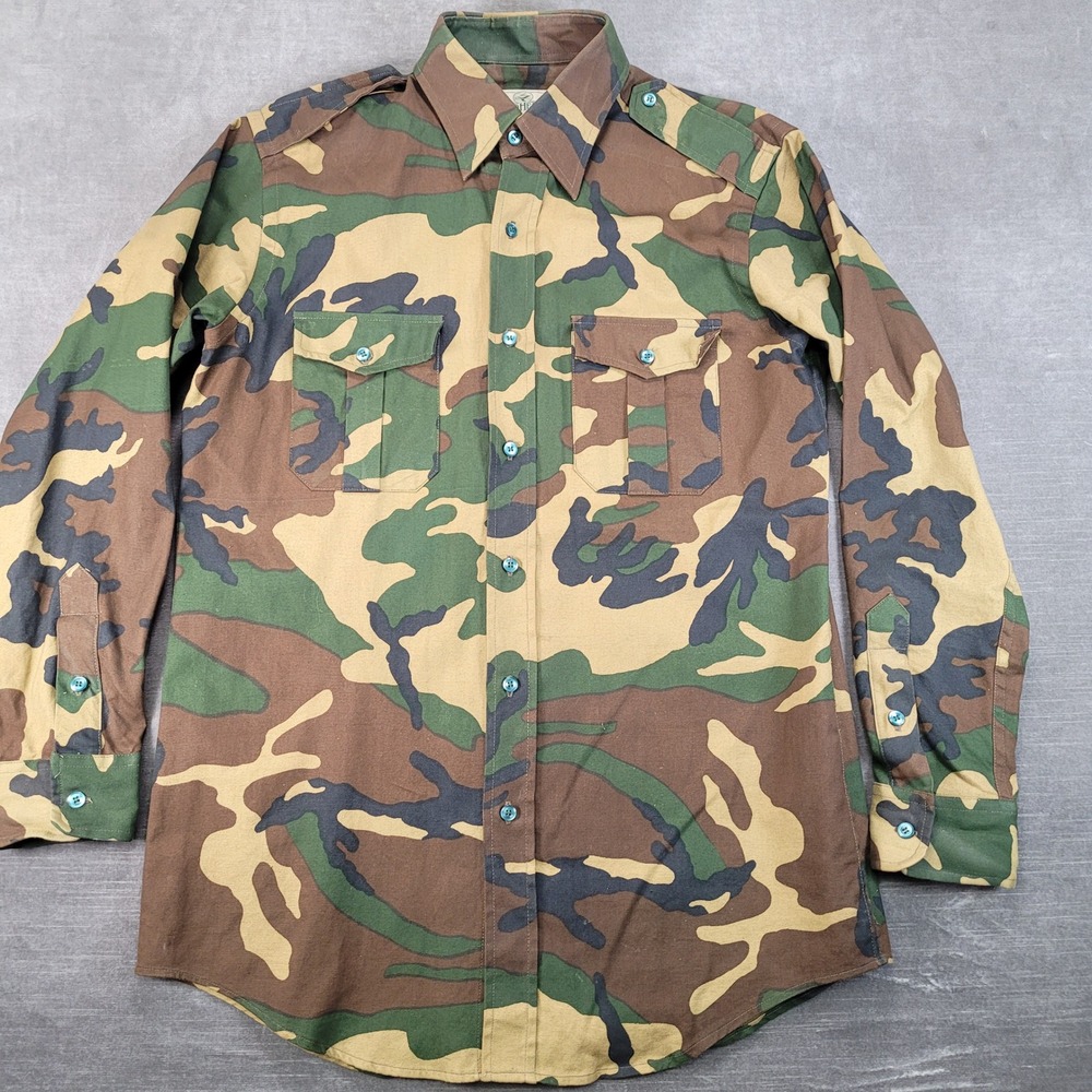 RedHead Mens Woodland Camo Long Sleeve Button Up Hunting Shirt Size M Epaulettes